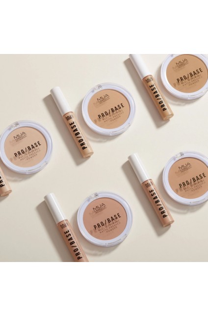 MUA PRO/BASE MATTE PRESSED POWDER - 150